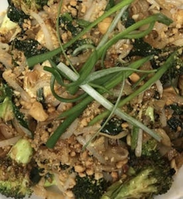 Pad Thai Noodles (Veg).