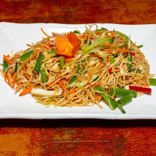 Hakka Noodles.